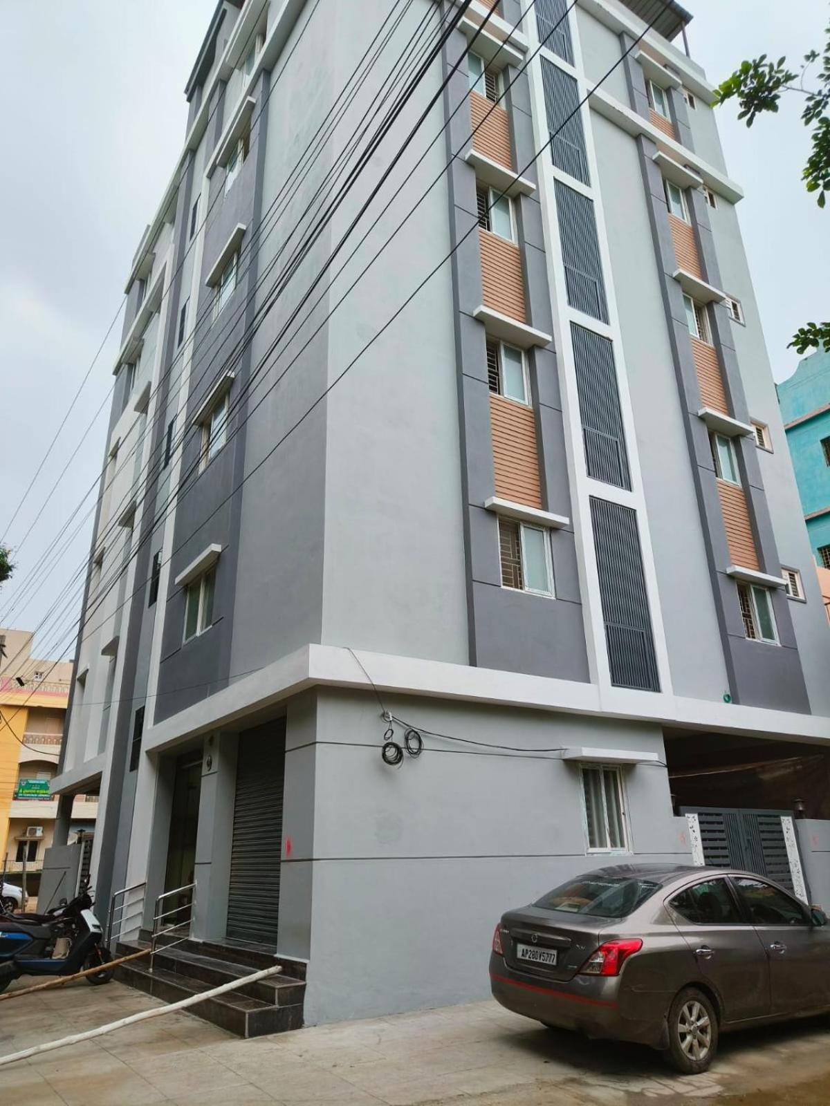 Sri Ganesh Grand Hotel Tirupati Buitenkant foto