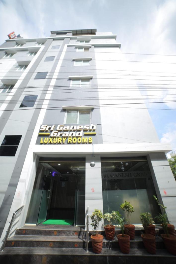 Sri Ganesh Grand Hotel Tirupati Buitenkant foto