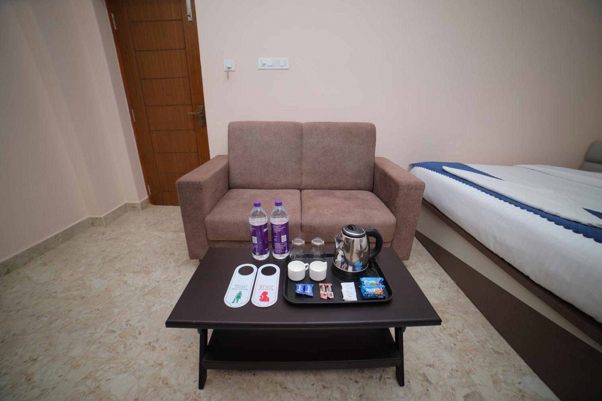 Sri Ganesh Grand Hotel Tirupati Buitenkant foto